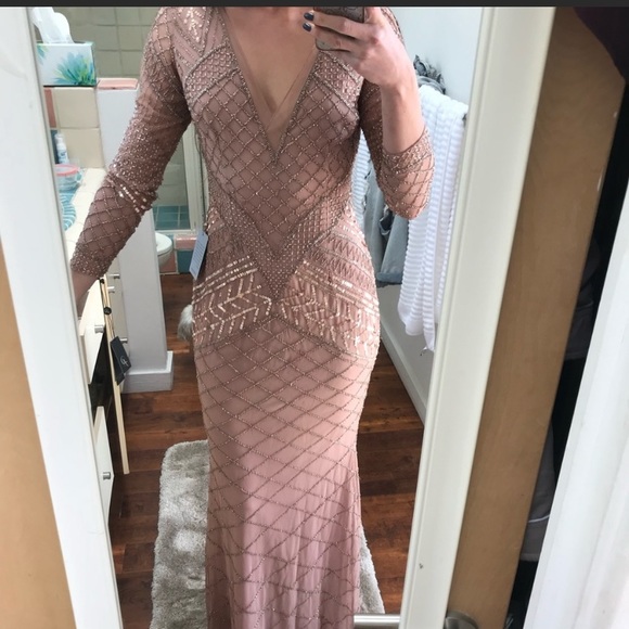 Adrianna-Papell beaded long sleeves V-Neck long evening Gown - Picture 2 of 8